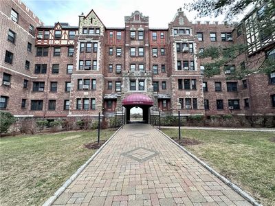 23 Old Mamaroneck Road #5O, White Plains, NY, 10605