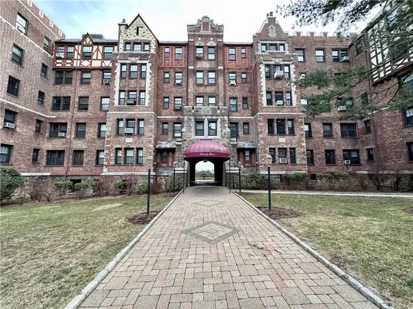 23 Old Mamaroneck Road #5O, White Plains, NY 10605