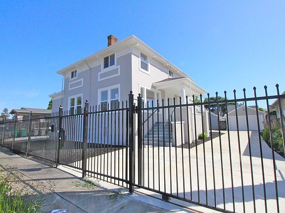 Street view from Right
