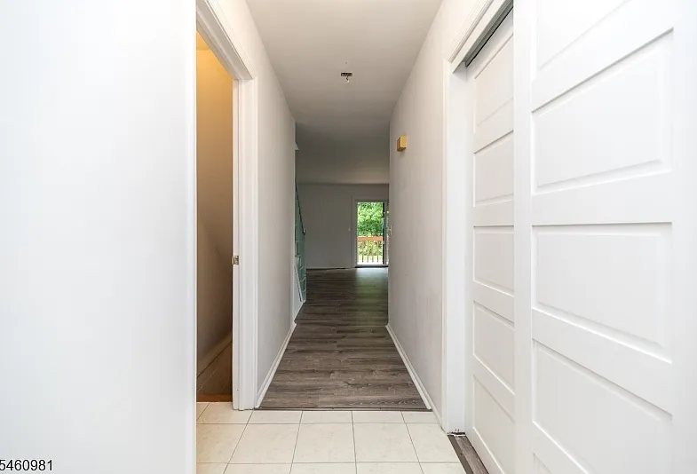 2 bed, 2.5 bath, 1484 sqft, $2,895 — Photo 4