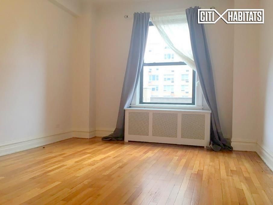 2nd image of 311 E 72nd St APT 3B