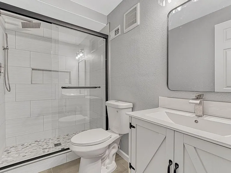 10202 Nickolas Ave — Photo 13
