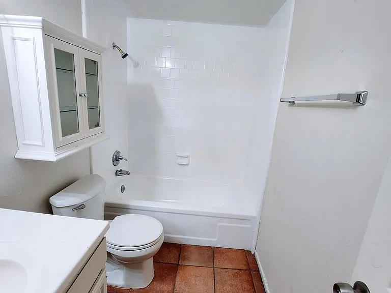 827 E Hazel Dr — Photo 13