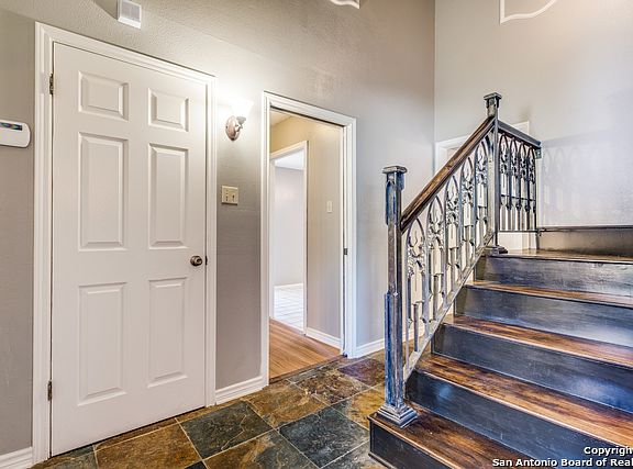 5th image of 3507 Sugarhill Dr