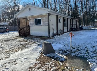 1816 Parkwood Dr, Gaylord, MI 49735