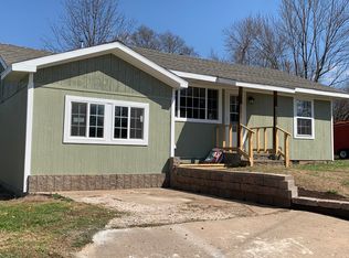 612 Myrtle St, Monett, MO 65708