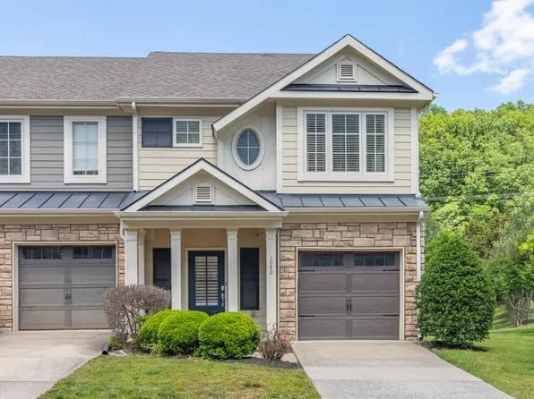 1040 Woodbury Falls Dr, Nashville, TN 37221