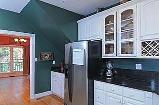 5th image of 130 Orchard View Ln