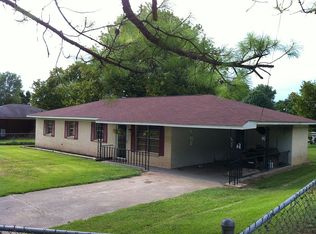 322 Blake Dr, Vicksburg, MS 39183