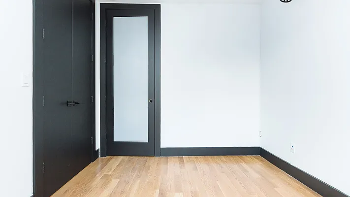 Rented by Nooklyn NYC LLC | media 47