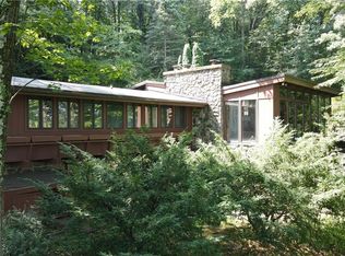 450 Bierys Bridge Rd, Bethlehem, PA 18017