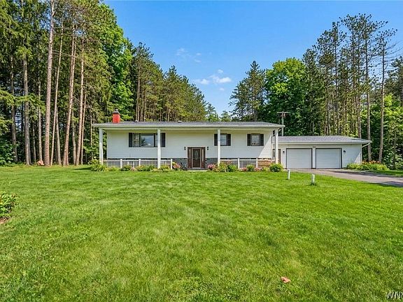2nd image of 7017 Curriers Rd
