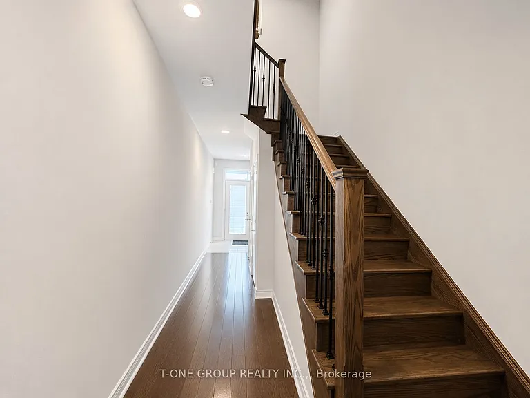 49 Ducharme Dr — Photo 24