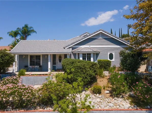 30356 Spray Dr, Canyon Lake, CA 92587