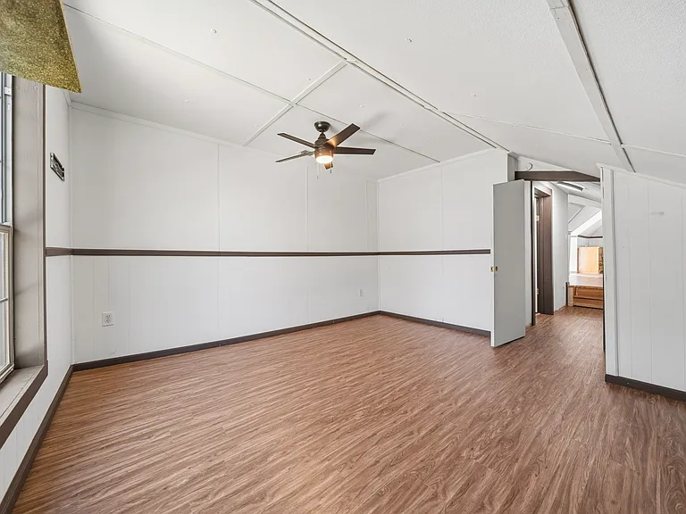 700 Harrel Ave — Photo 27