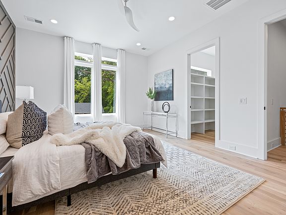 5th image of 4705 Walden Ct #1