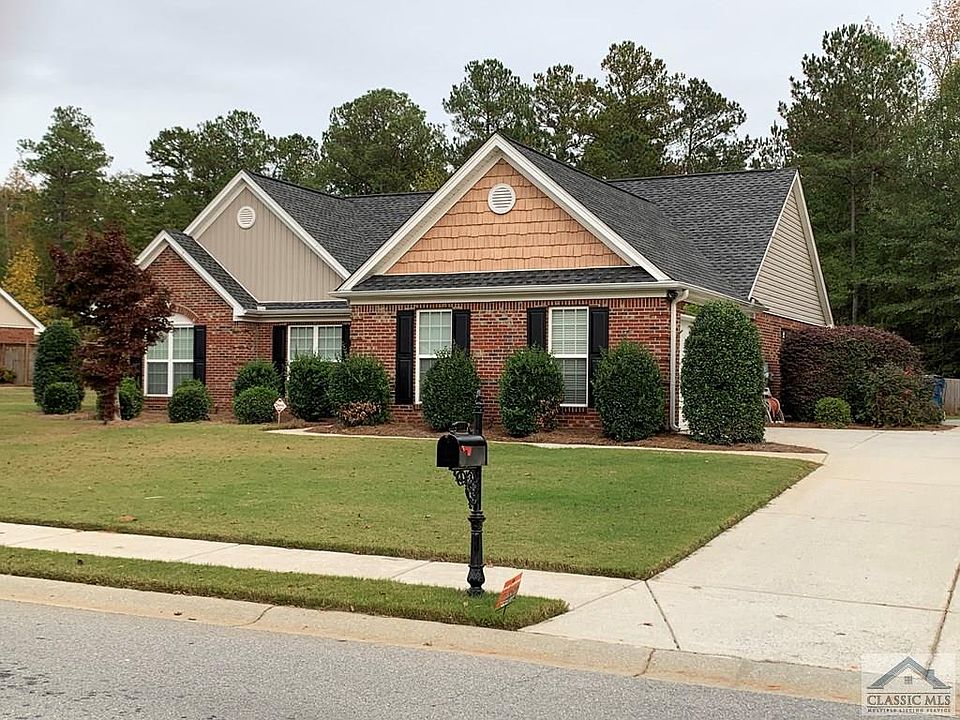 2nd image of 1111 Glen Ln