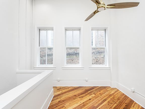 3rd image of 128 Goldsboro St SW #128A
