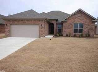 107 Zurie Cir, Maumelle, AR 72113