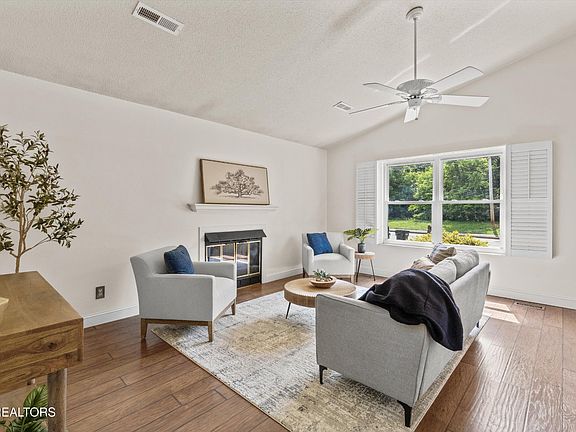 5th image of 9213 Millstone Ln