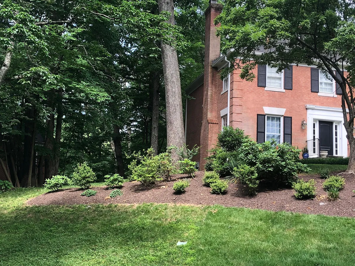Left side of front - 12008 Edgepark Ct