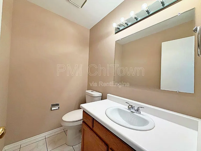 262 Greensboro Ct — Photo 10