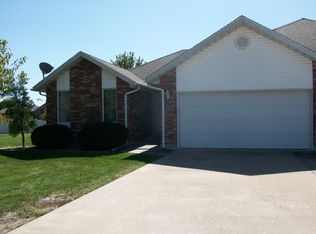 2626 S Overbrook Ave, Springfield, MO 65807