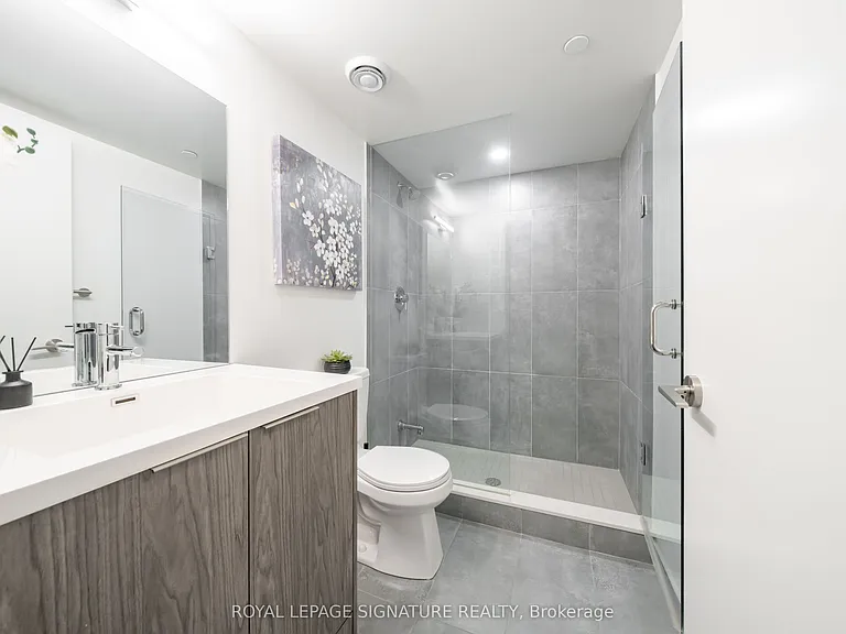 60 Shuter St #203 — Photo 9