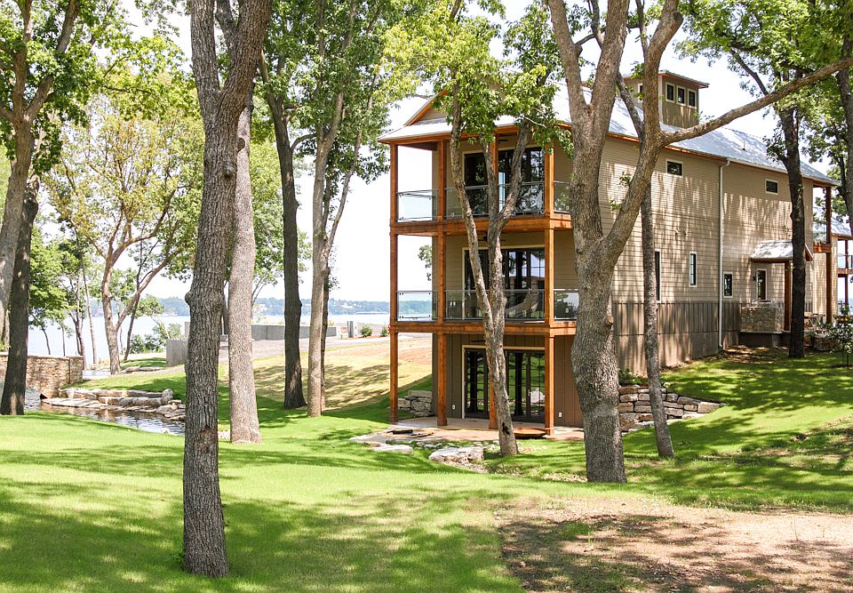 1st image of 12 Cliff Crest Dr