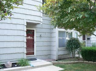 616 Rickett Rd APT 104, Brighton, MI 48116