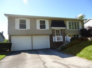 8921 19th St W, Rock Island, IL 61201