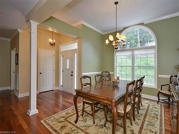 2nd image of 257 Bay Laurel Ln