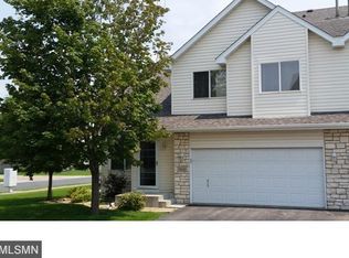 1649 Lexington Ln, Shakopee, MN 55379