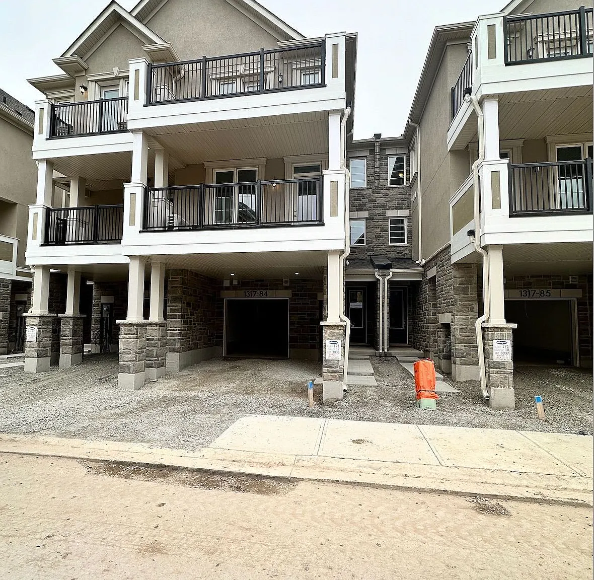 3 bed, $3,300 — Photo 1