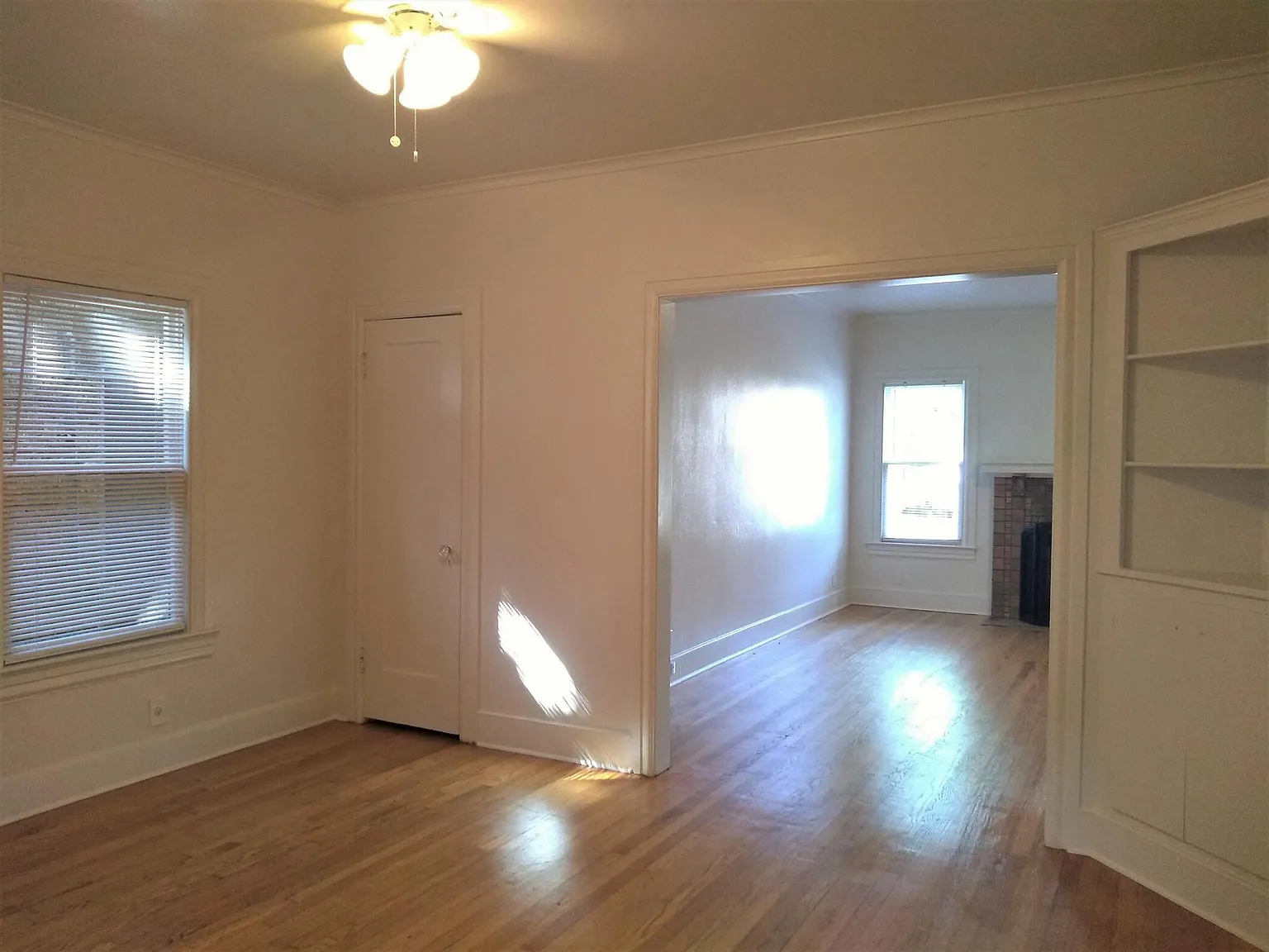 2 bed, 1300 sqft, $2,275 — Photo 4