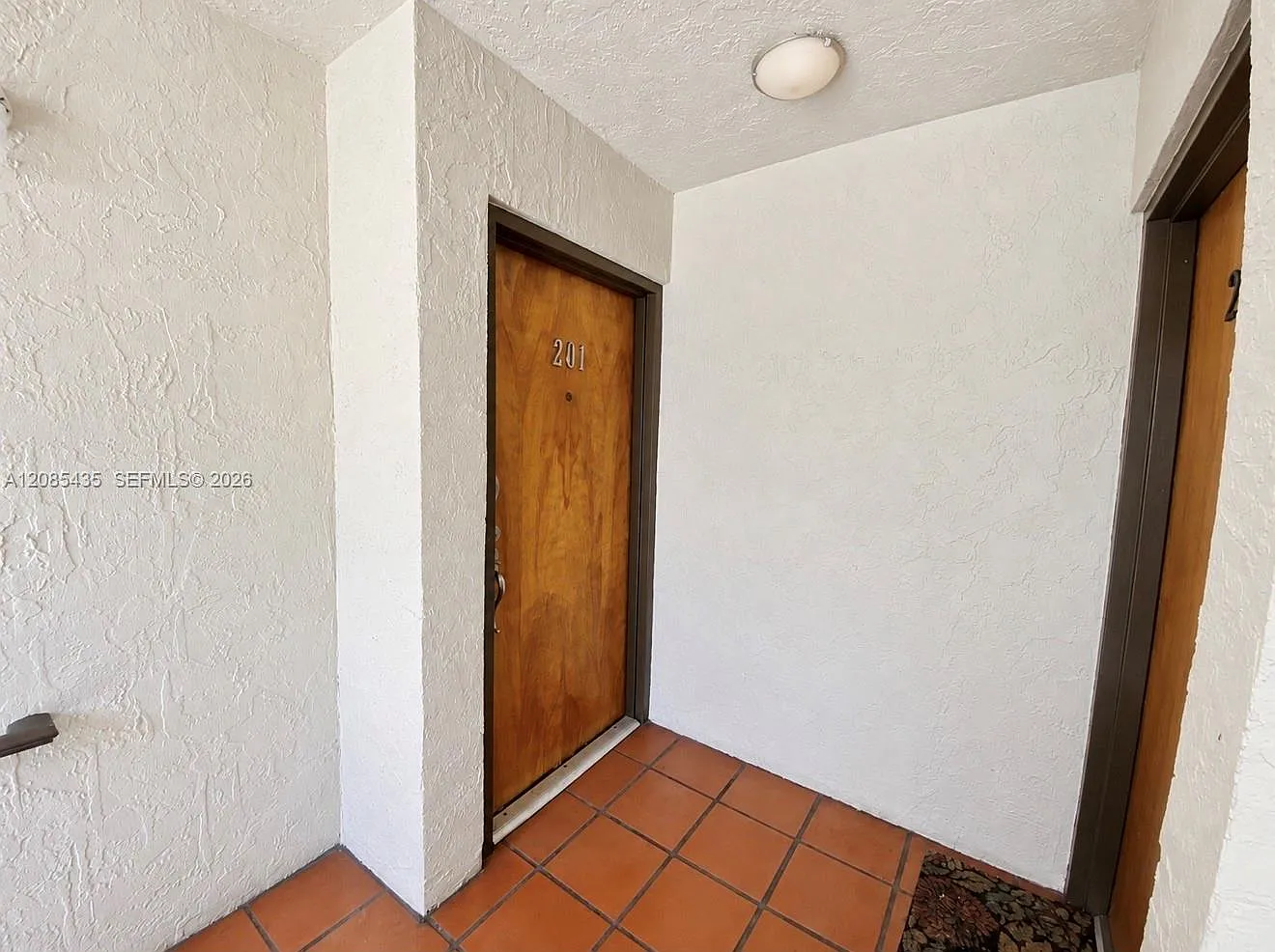 Kenland Walk Condo Iv — Photo 3
