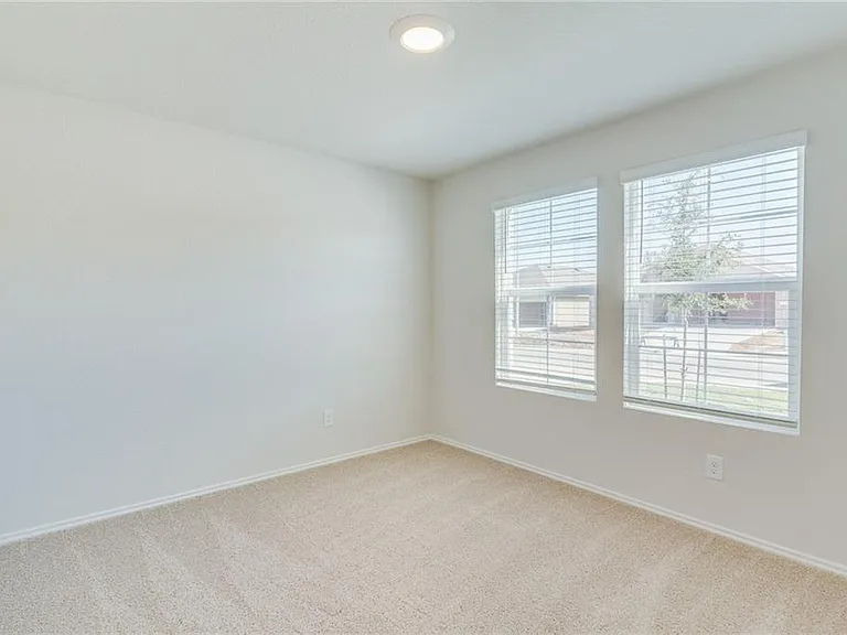 821 Indigo Way — Photo 11