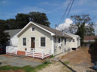 24 Plankton St, Bridgeport, CT 06606