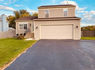 1995 N Nicole Ln, Round Lake Beach, IL