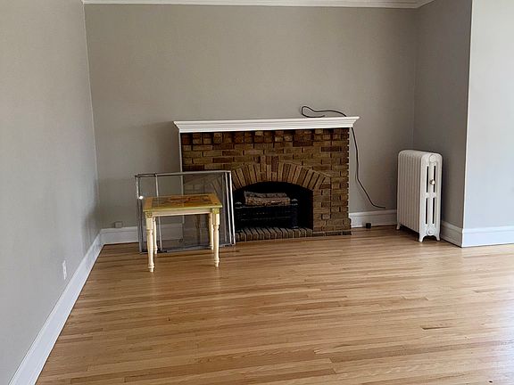 4th image of 5735 N Campbell Ave Unit 2S
