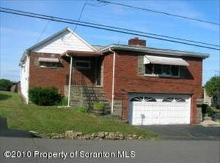 1207 Bennett St, Old Forge, PA 18518