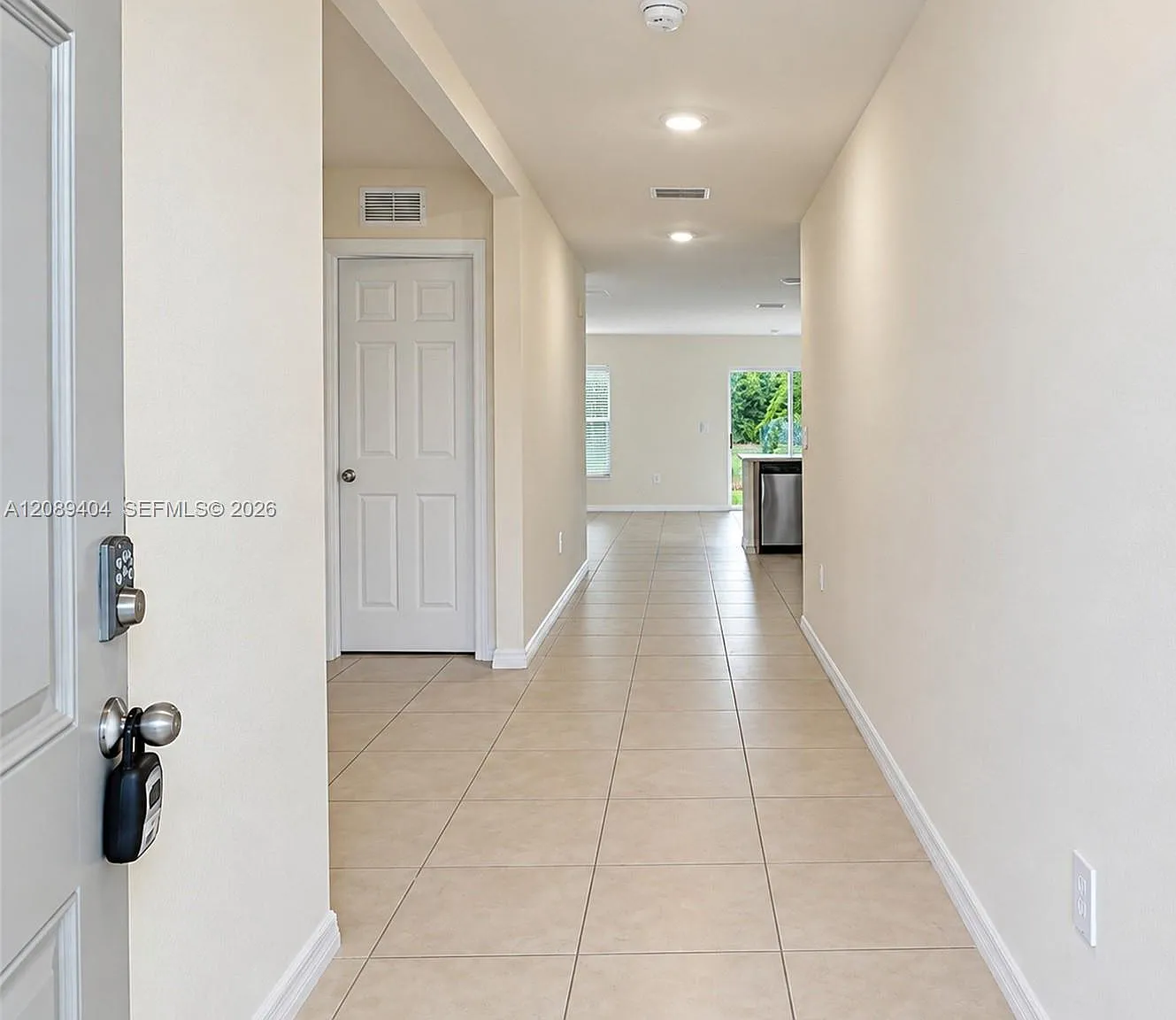 3 bed, 2.0 bath, $2,000 — Photo 2