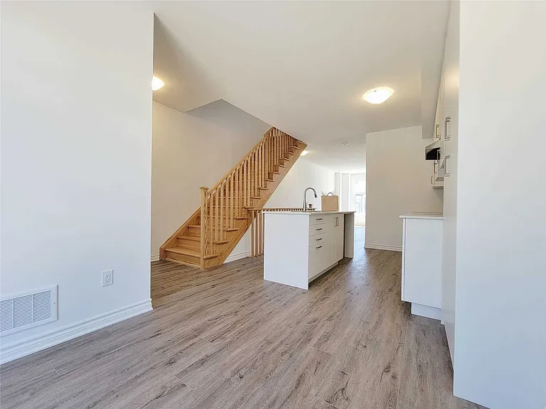 335 Okanagan Path — Photo 17