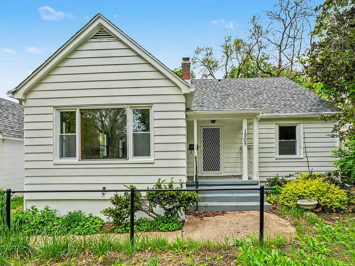 Building Photo - 1505 Chandler Rd