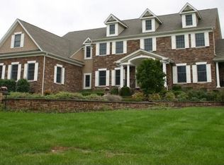 29 Allerton Rd, Lebanon, NJ 08833