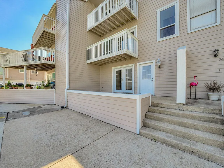 13 Mariner Village Dr — Photo 12