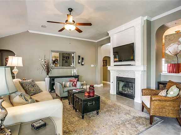 5th image of 632 Ashwood Dr