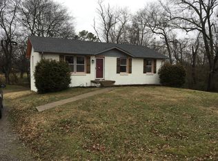 Susan St, Clarksville, TN 37042