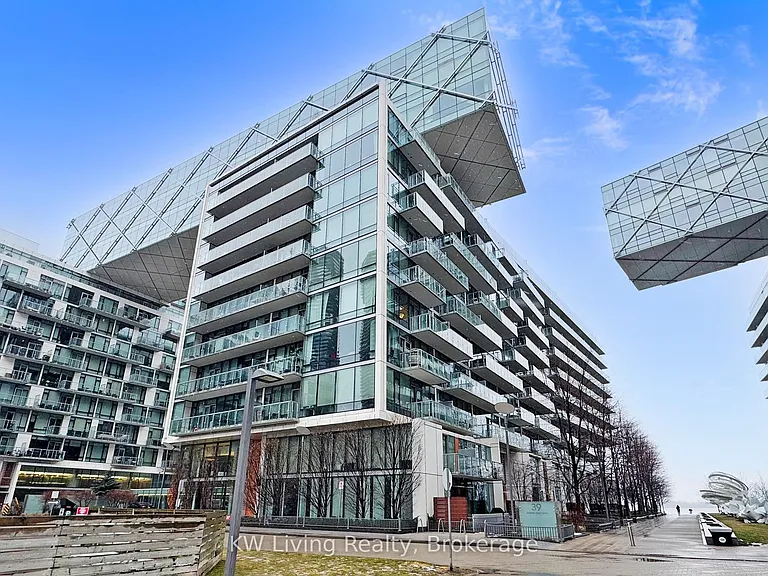 39 Queens Quay E #940 — Photo 1