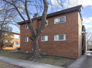 725 Walnut St, Waukegan, IL 60085